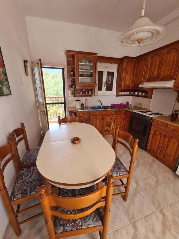 Το Κτήμα Της Ελιάς Του Τάκη Guest House Paralia Demonias Eksteriør bilde